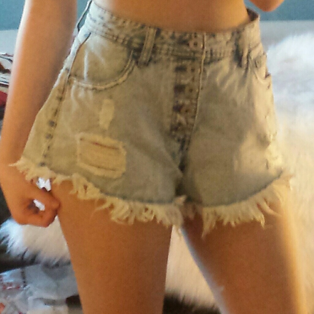 Cute High-waisted Shorts!